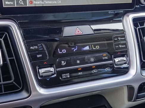 Used 2023 Kia Sorento EX image 20