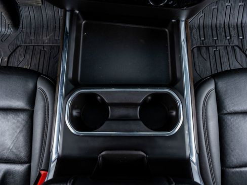 Used 2025 GMC Sierra 2500 SLT w/ SLT Premium Package image 27