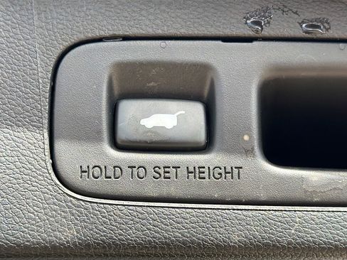 Used 2018 Honda CR-V Touring image 13