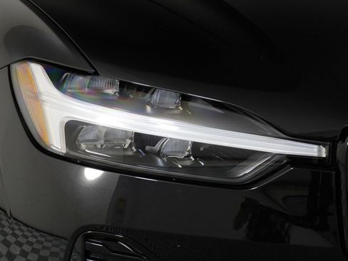 Certified 2025 Volvo XC60 B5 Plus AWD/4WD image 26