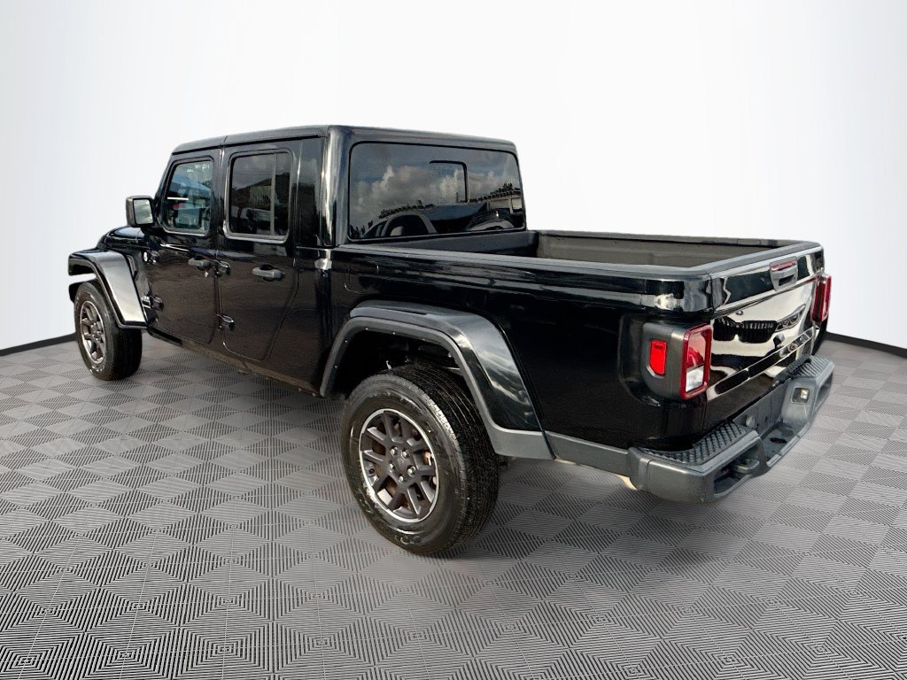 Certified 2023 Jeep Gladiator Overland AWD/4WD image 8