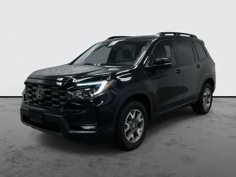 Used 2023 Honda Passport TrailSport image 1