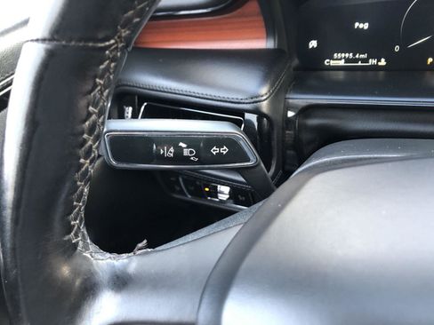 Used 2023 Lincoln Nautilus Reserve image 22