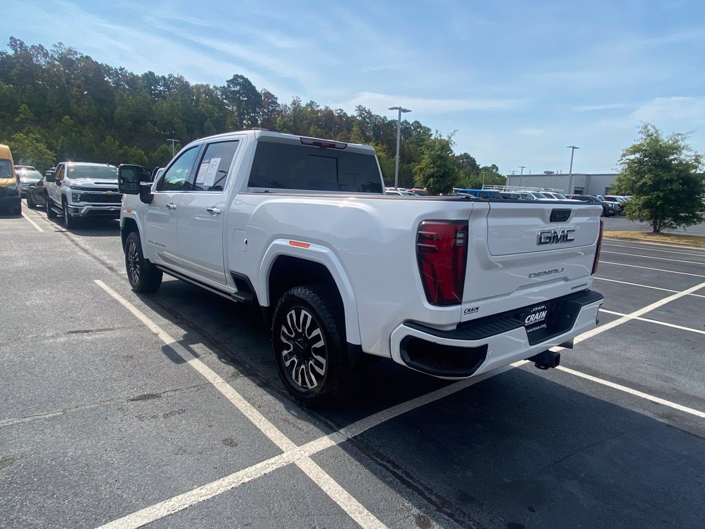Used 2024 GMC Sierra 2500 Denali Ultimate AWD/4WD image 5