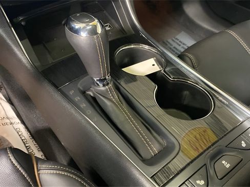 Used 2016 Chevrolet Impala LTZ w/ Enhanced Convenience Package image 25