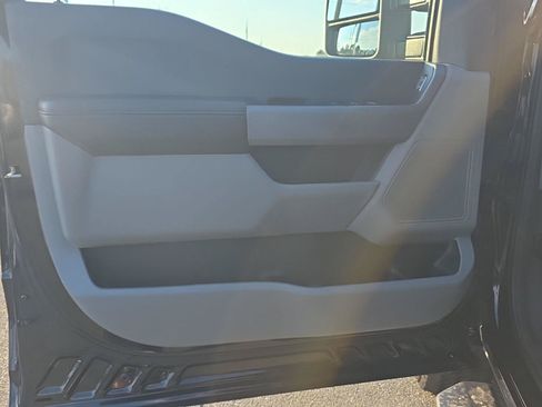 Used 2024 Ford F250 XL w/ STX Appearance Package AWD/4WD image 10
