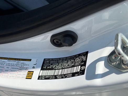 Used 2024 Toyota Corolla SE FWD image 13