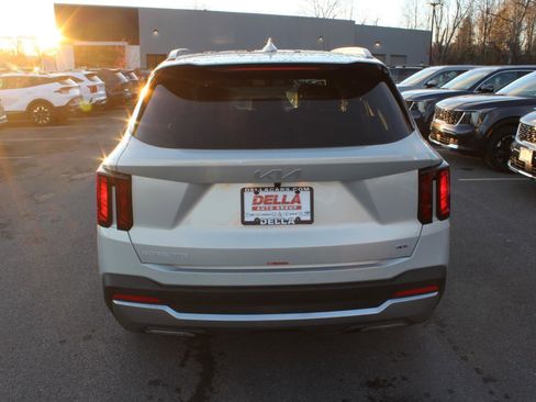 New 2026 Kia Sorento S image 6