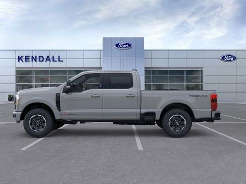 New 2026 Ford F250 4x4 Crew Cab Super Duty image 3