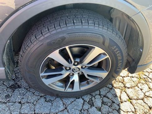 Used 2017 Toyota RAV4 XLE image 41