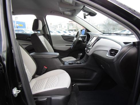 Used 2021 Chevrolet Equinox LS image 23