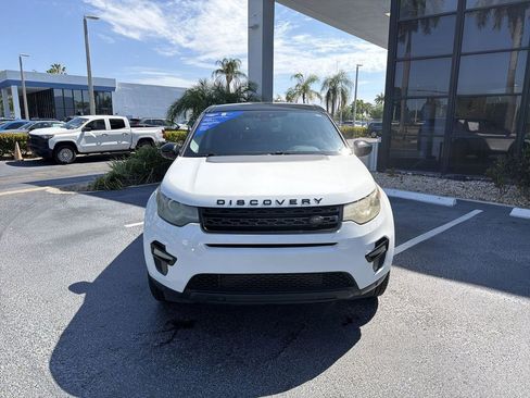 Used 2016 Land Rover Discovery Sport HSE AWD/4WD image 3