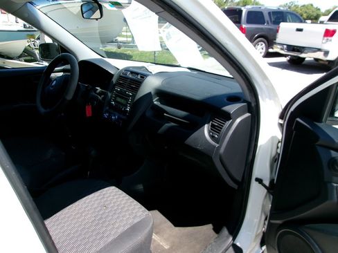 Used 2005 Kia Sportage LX FWD image 23