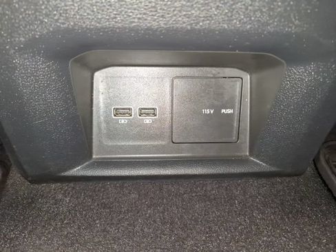 Used 2021 Volkswagen Atlas SE FWD image 11