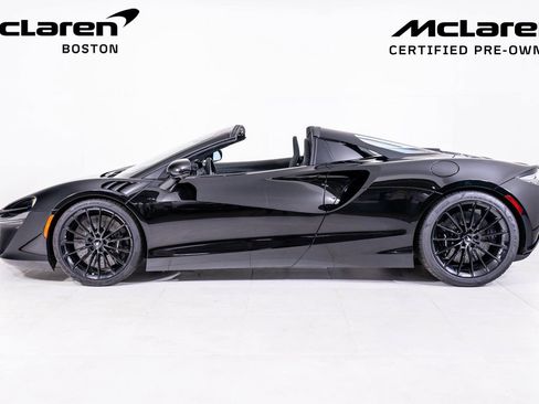 Used 2025 McLaren Artura Spider RWD image 2