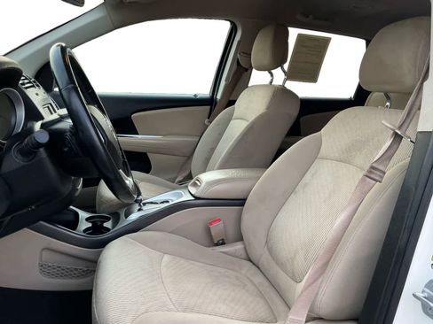 Used 2020 Dodge Journey SE w/ SE Popular Equipment Group image 9