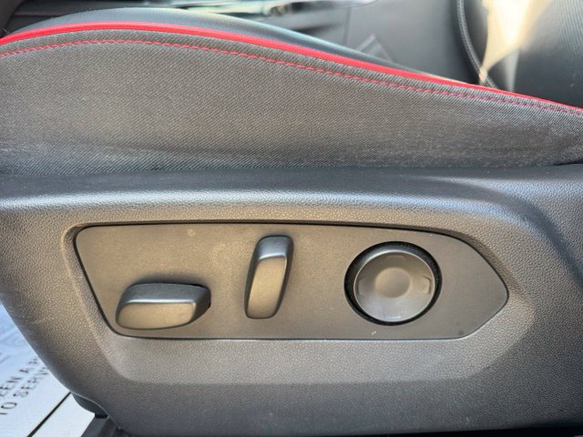 Used 2022 Buick Envision Essence w/ Technology Package I AWD/4WD image 11