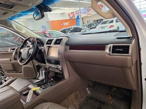 Used 2015 Lexus GX 460 Luxury AWD/4WD image 13