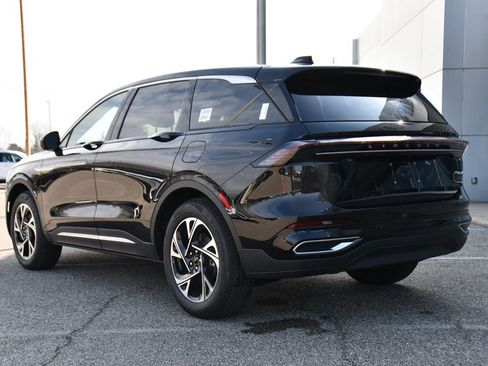 New 2026 Lincoln Nautilus Premier AWD/4WD image 4