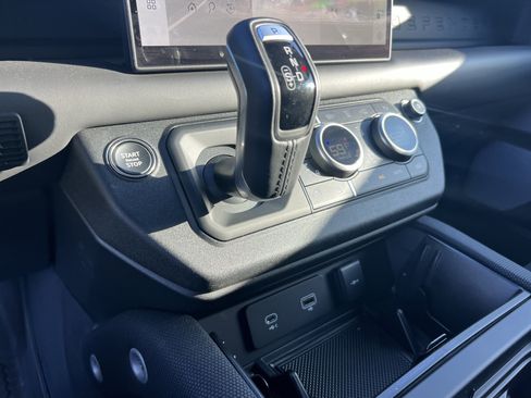 Certified 2024 Land Rover Defender 130 Outbound AWD/4WD image 26