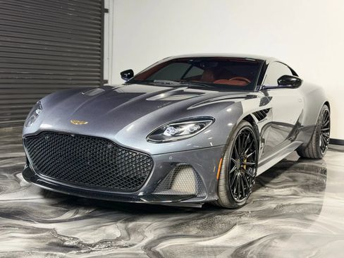 Used 2019 Aston Martin DBS Superleggera image 10