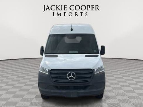 New 2024 Mercedes-Benz Sprinter 144 Cargo image 4