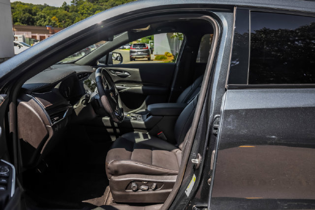Used 2019 Cadillac XT4 Sport AWD/4WD image 24