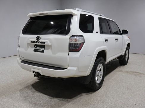 Used 2014 Toyota 4Runner SR5 Premium AWD/4WD image 2