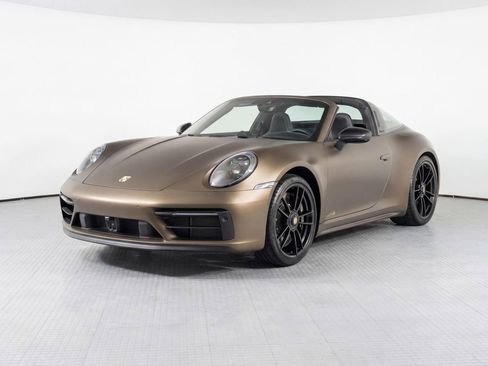 Used 2022 Porsche 911 Targa 4 GTS AWD/4WD image 21