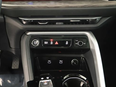 Used 2025 Audi Q5 Prestige AWD/4WD image 21