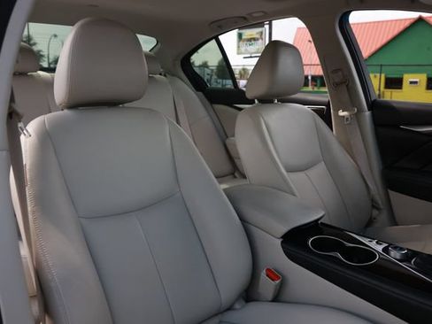 Used 2018 INFINITI Q50 Luxe w/ Cargo Package (L95) RWD image 19