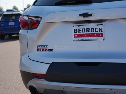 Used 2020 Chevrolet Blazer LT w/ Redline Edition FWD image 11