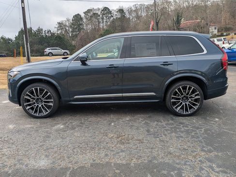 Used 2026 Volvo XC90 B6 Plus w/ Protection Package Premier AWD/4WD image 3