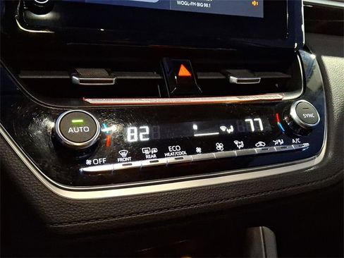 Certified 2023 Toyota Corolla Cross XLE image 23