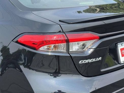 Used 2023 Toyota Corolla SE FWD image 9