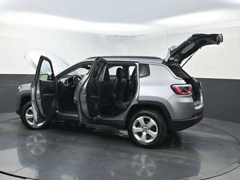 Used 2018 Jeep Compass Latitude w/ Safe & Security Group image 35