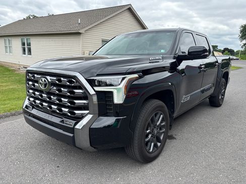 Used 2025 Toyota Tundra Platinum AWD/4WD image 7
