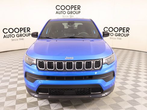 Used 2025 Jeep Compass Sport AWD/4WD image 8