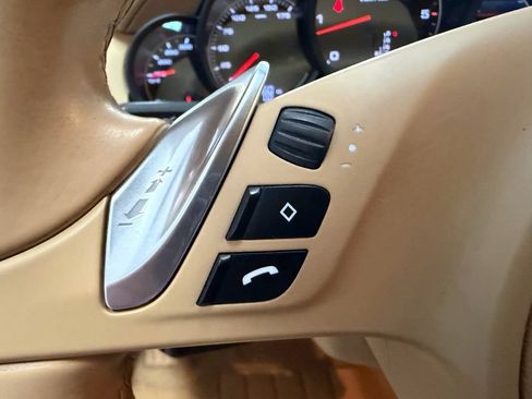 Used 2014 Porsche Cayenne Diesel AWD/4WD image 12