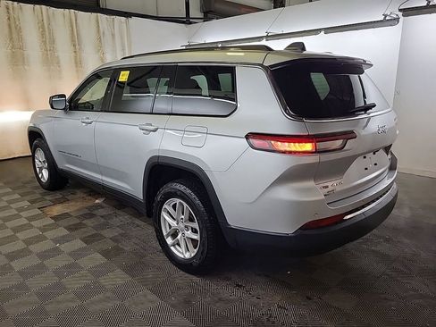 Used 2021 Jeep Grand Cherokee L Laredo w/ Luxury Tech Group I image 3