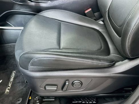 Certified 2023 Hyundai Tucson Limited AWD/4WD image 25