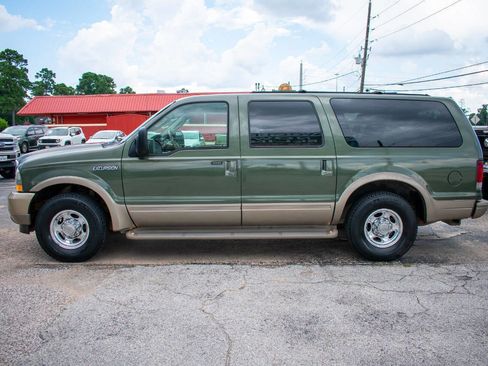 Used 2003 Ford Excursion Eddie Bauer image 3
