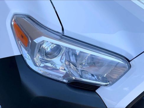 Used 2022 Toyota Tacoma SR RWD image 27
