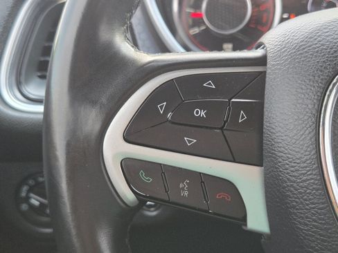 Used 2015 Dodge Challenger R/T Scat Pack w/ Leather Interior Group RWD image 19