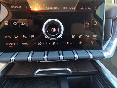 New 2026 GMC Acadia Denali image 18