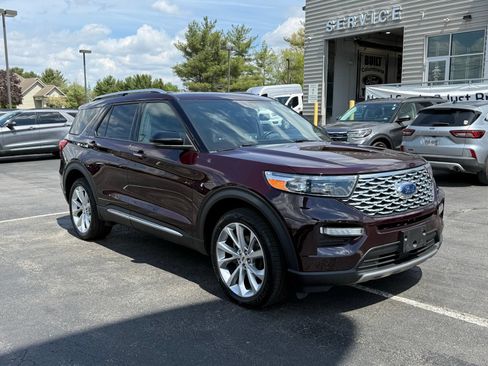 Used 2022 Ford Explorer Platinum w/ Equipment Group 601A AWD/4WD image 19