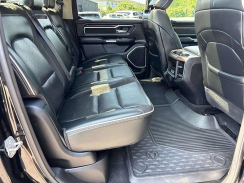 Used 2022 RAM 1500 Laramie AWD/4WD image 15