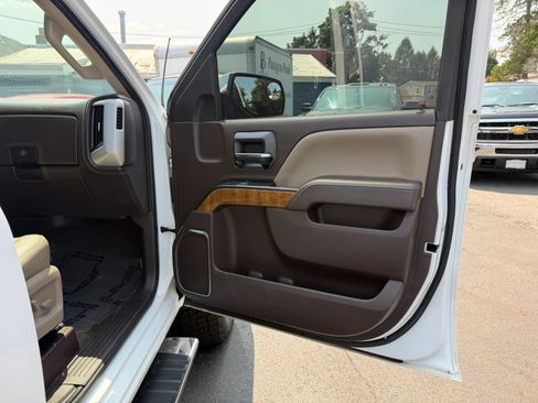 Used 2015 GMC Sierra 2500 SLT w/ Driver Alert Package AWD/4WD image 39