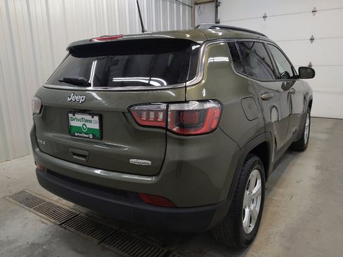 Used 2018 Jeep Compass Latitude image 9