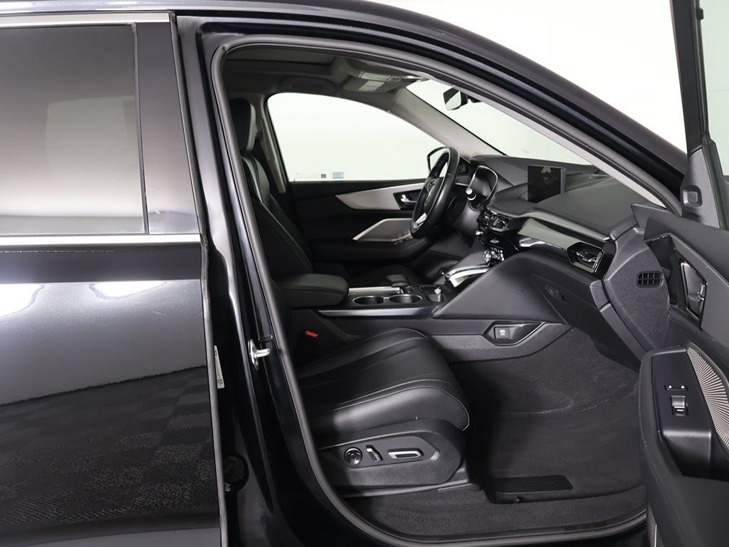 Used 2023 Acura MDX SH-AWD image 27
